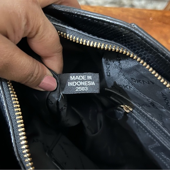 DKNY Pebbled Genuine Leather Bag - Picture 5 of 15